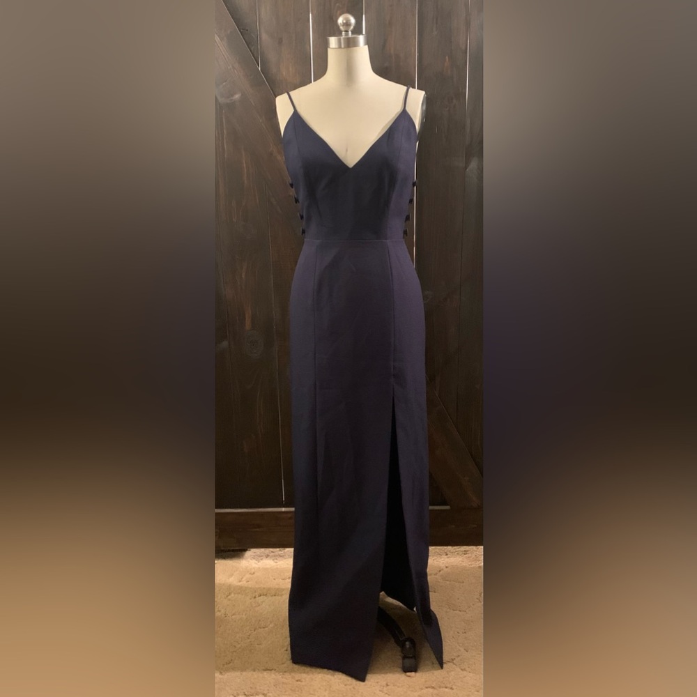 FAME AND PARTNERS Elegant Navy Blue Sleeveless Evening Gown 8